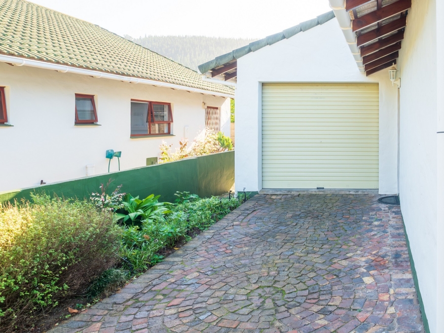 2 Bedroom Property for Sale in Meedingsride Western Cape